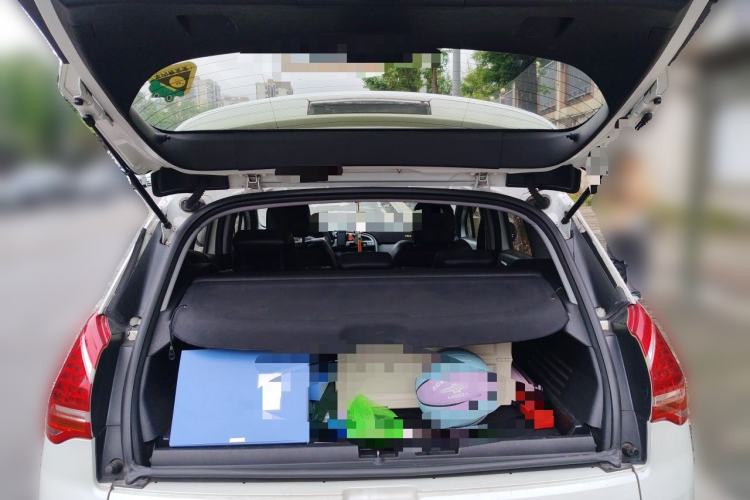 Used Peugeot 3008 2013 2.0L Automatic Trend Edition Trunk