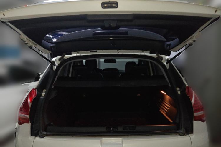 Used Peugeot 3008 2013 1.6THP Automatic Prestige Edition Trunk