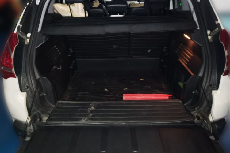Used Peugeot 3008 2013 2.0L Automatic Trend Edition Trunk