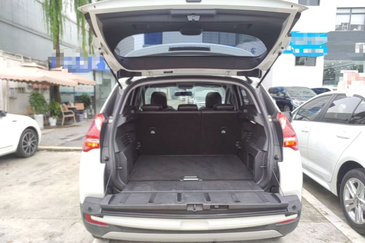 Used Peugeot 3008 2013 2.0L Automatic Trend Edition Trunk