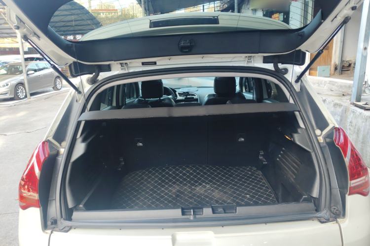 Used Peugeot 3008 2013 2.0L Automatic Trend Edition Trunk