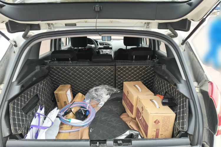 Used Peugeot 3008 2013 2.0L Automatic Classic Edition Trunk