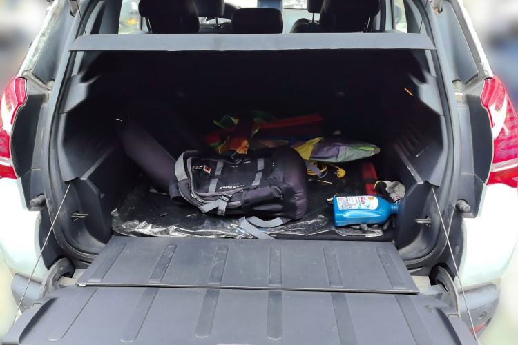 Used Peugeot 3008 2013 2.0L Automatic Classic Edition Trunk