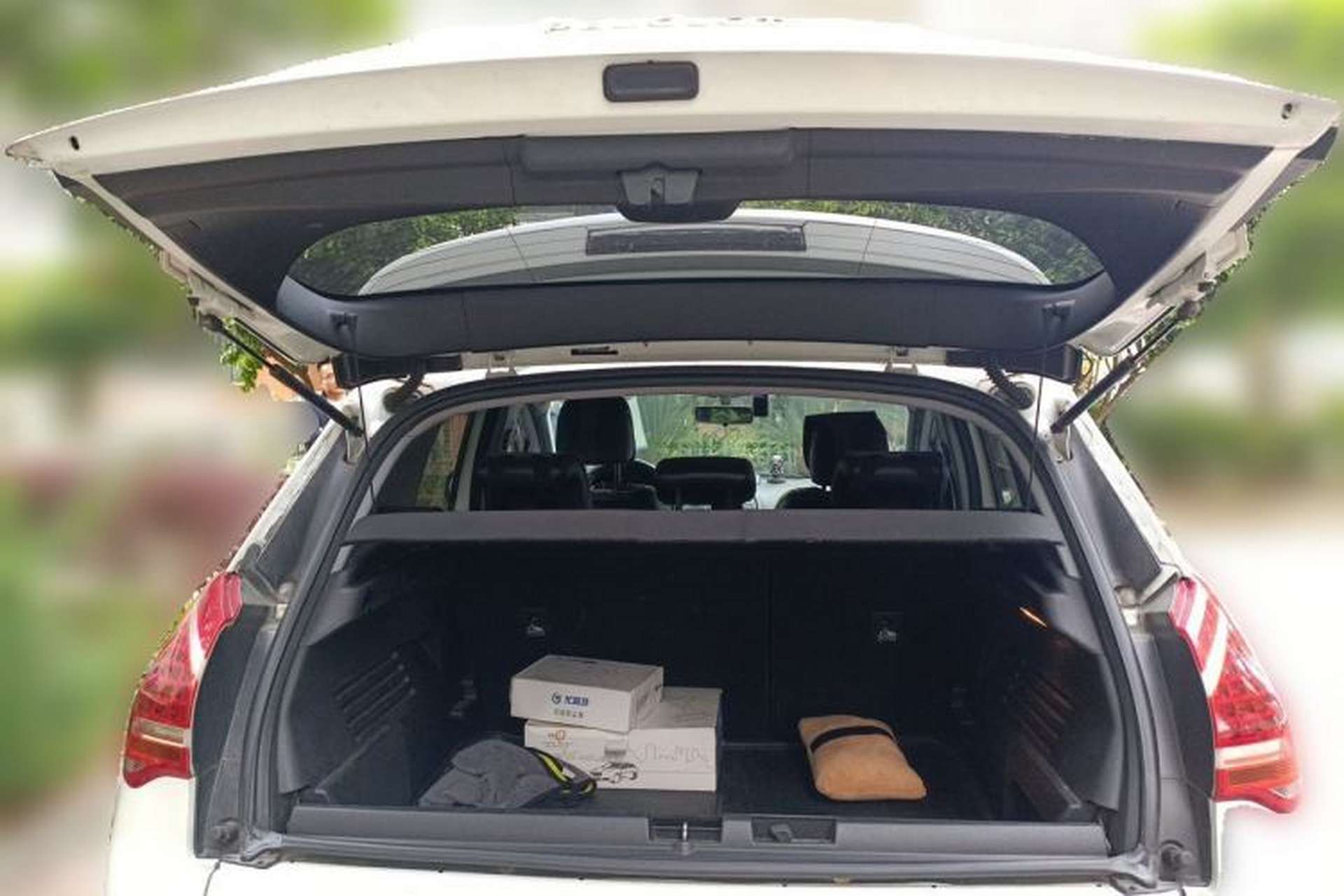 Used Peugeot 3008 2013 2.0L Automatic Trend Edition Trunk