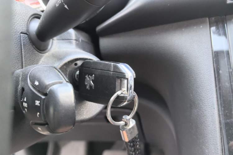 Used Peugeot 3008 2013 1.6THP Automatic Prestige Edition Vehicle Key