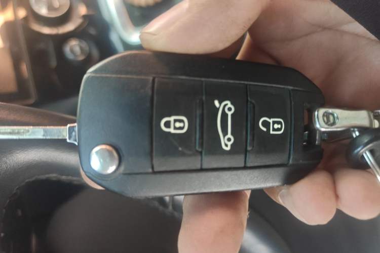 Used Peugeot 3008 2013 1.6THP Automatic Prestige Edition Vehicle Key