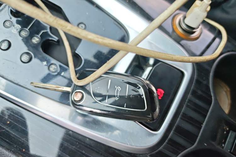 Used Peugeot 3008 2013 2.0L Automatic Trend Edition Vehicle Key
