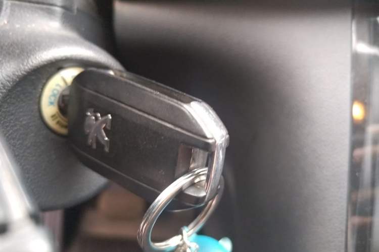 Used Peugeot 3008 2013 1.6THP Automatic Prestige Edition Vehicle Key