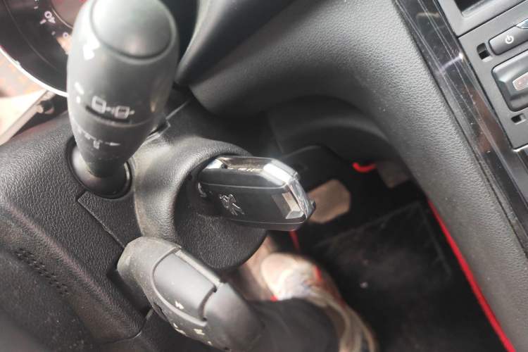 Used Peugeot 3008 2013 1.6THP Automatic Prestige Edition Vehicle Key