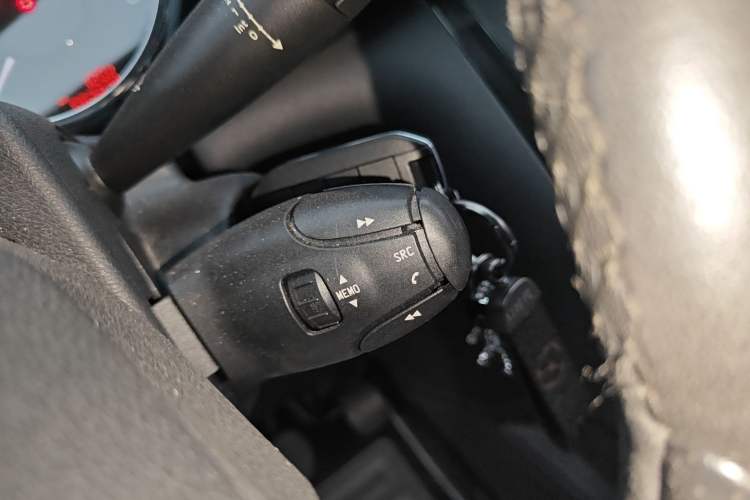Used Peugeot 3008 2013 2.0L Automatic Trend Edition Vehicle Key