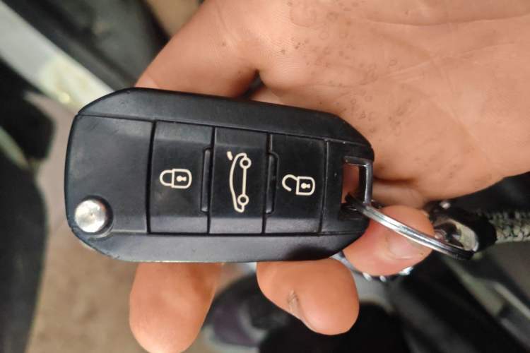Used Peugeot 3008 2013 1.6THP Automatic Prestige Edition Vehicle Key