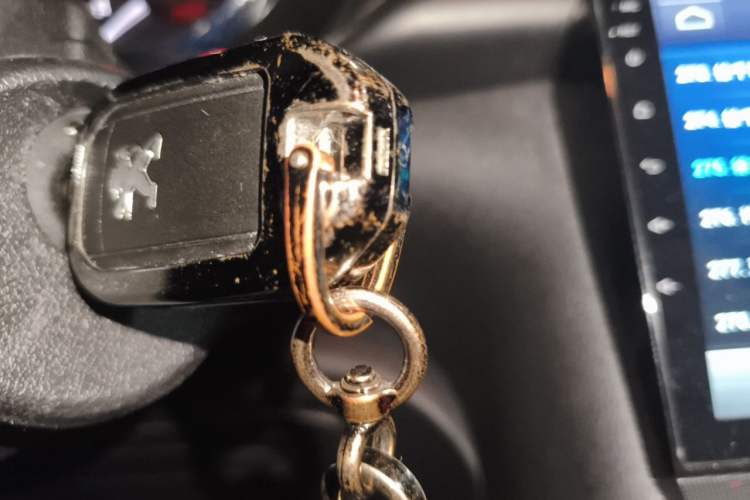 Used Peugeot 3008 2013 1.6THP Automatic Trend Edition Vehicle Key