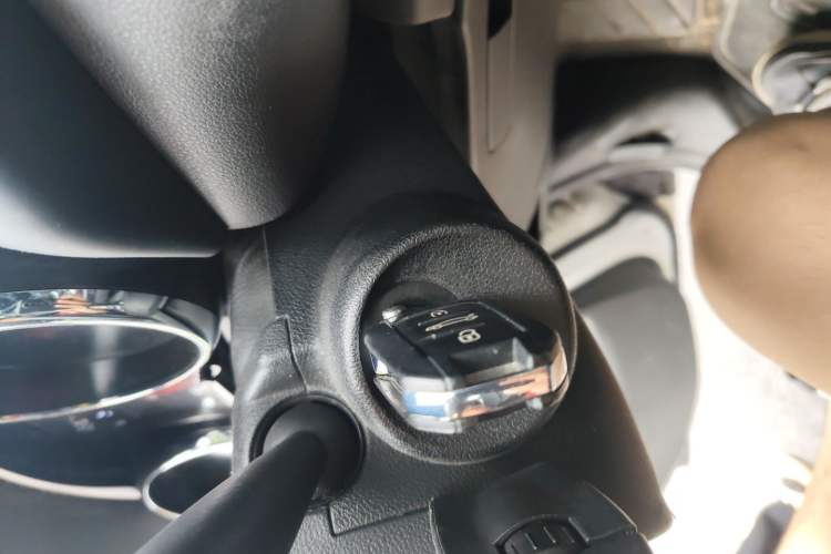Used Peugeot 3008 2013 2.0L Automatic Trend Edition Vehicle Key