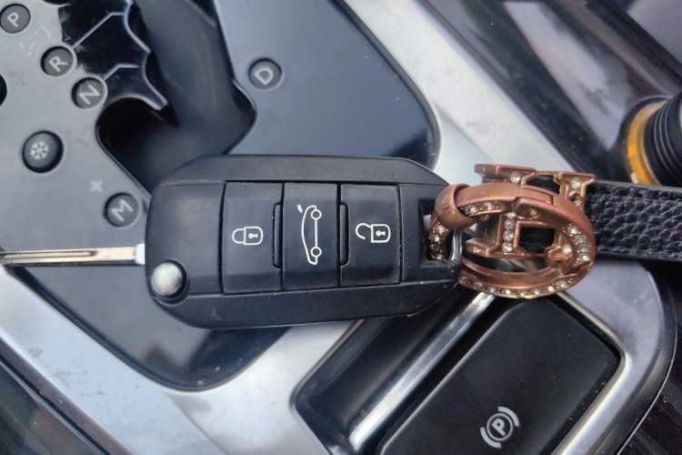 Used Peugeot 3008 2013 1.6THP Automatic Trend Edition Vehicle Key