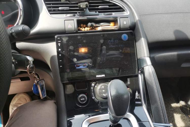 Used Peugeot 3008 2013 2.0L Automatic Trend Edition Audio And AC Panel