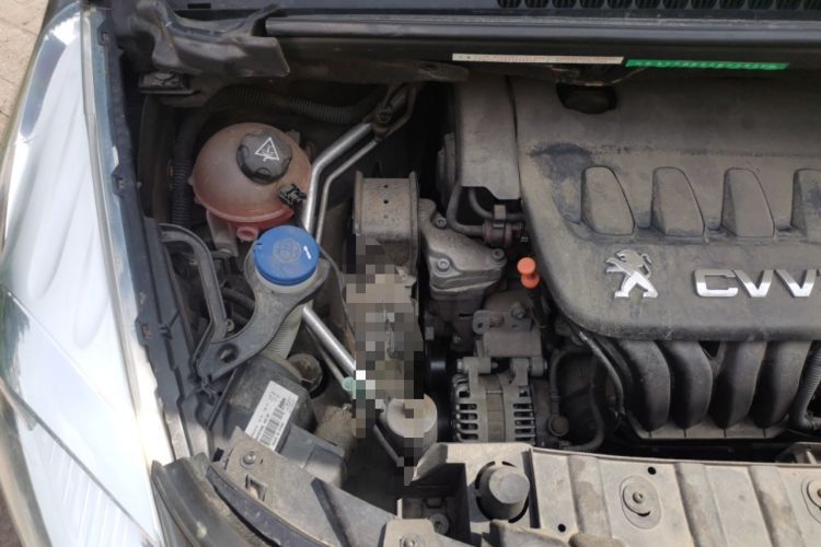 Used Peugeot 3008 2013 2.0L Automatic Trend Edition Engine Bay Right