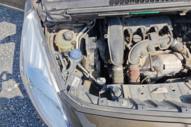 Used Peugeot 3008 2013 1.6THP Automatic Prestige Edition Engine Bay Right
