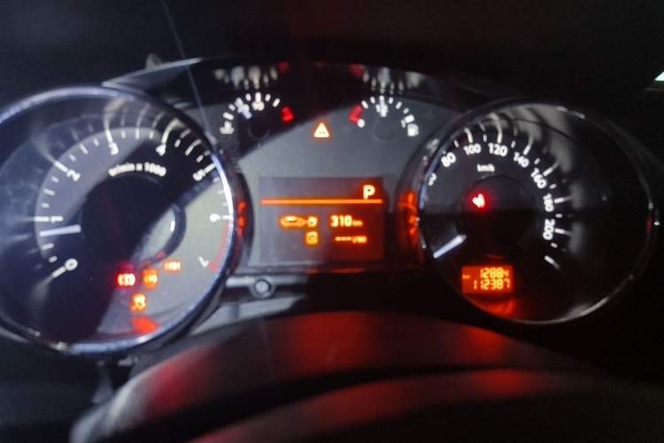 Used Peugeot 3008 2013 1.6THP Automatic Prestige Edition Instrument Cluster