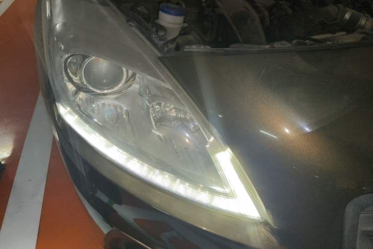 Used Peugeot 3008 2013 1.6THP Automatic Prestige Edition Right Front Headlight