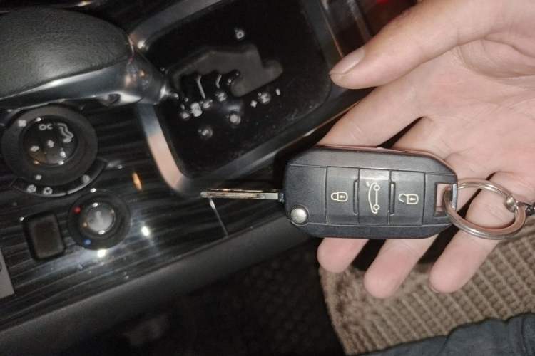 Used Peugeot 3008 2013 1.6THP Automatic Prestige Edition Vehicle Key