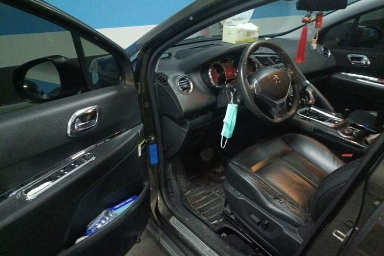 Used Peugeot 3008 2014 1.6THP Automatic Enjoyment Edition Driver Seat