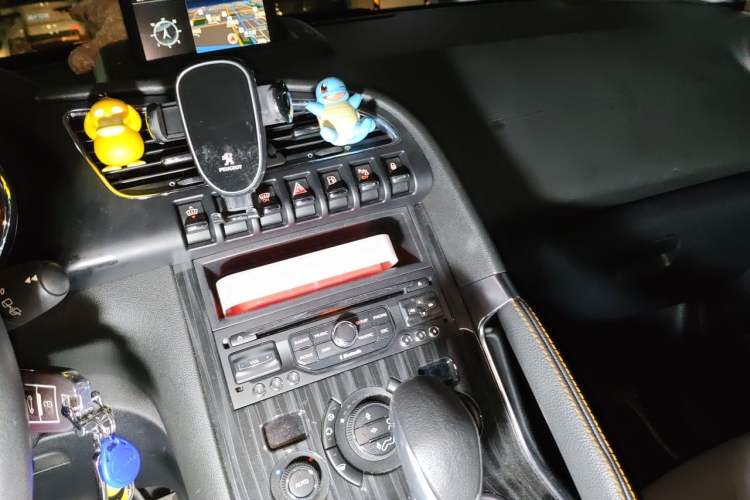 Used Peugeot 3008 2014 1.6THP Roland Garros Edition Audio And AC Panel