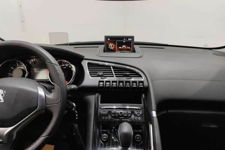 Used Peugeot 3008 2014 1.6THP Automatic Enjoyment Edition Audio And AC Panel