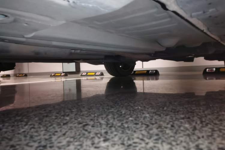 Used Peugeot 3008 2014 1.6THP Automatic Enjoyment Edition Chassis Front Left