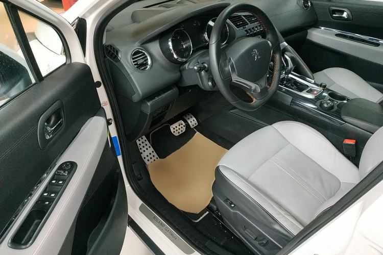 Used Peugeot 3008 2014 1.6THP Roland Garros Edition Driver Seat