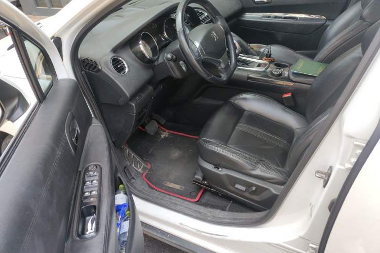 Used Peugeot 3008 2014 1.6THP Roland Garros Edition Driver Seat