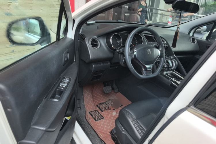 Used Peugeot 3008 2014 1.6THP Roland Garros Edition Driver Seat