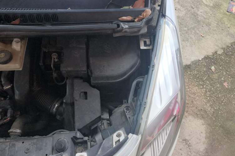 Used Peugeot 3008 2014 1.6THP Roland Garros Edition Engine Bay Left