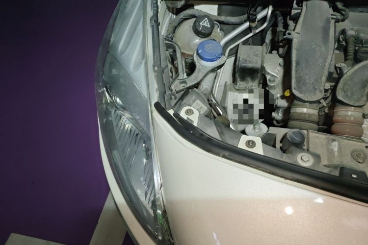 Used Peugeot 3008 2014 1.6THP Roland Garros Edition Engine Bay Right