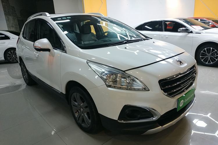 Used Peugeot 3008 2014 1.6THP Roland Garros Edition Front Right 45 Deg