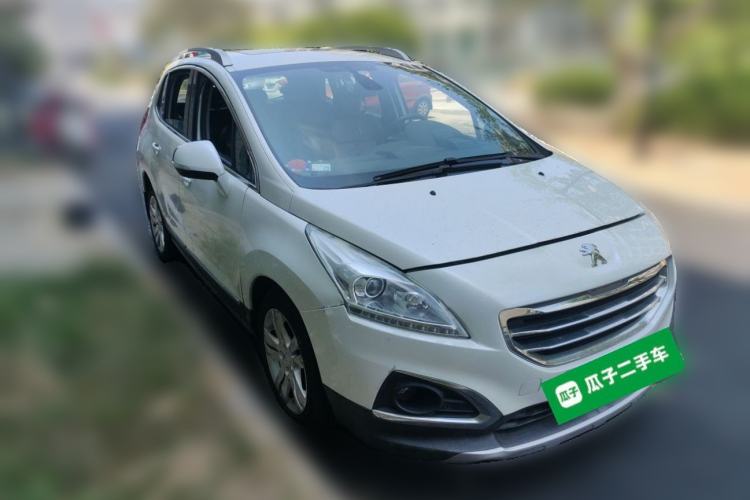 Used Peugeot 3008 2014 1.6THP Roland Garros Edition Front Right 45 Deg