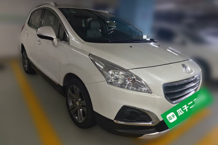Used Peugeot 3008 2014 1.6THP Roland Garros Edition Front Right 45 Deg