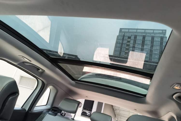 Used Peugeot 3008 2014 1.6THP Roland Garros Edition Headliner