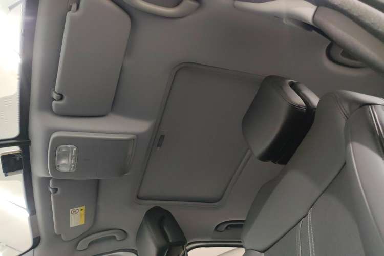 Used Peugeot 3008 2014 1.6THP Automatic Enjoyment Edition Headliner