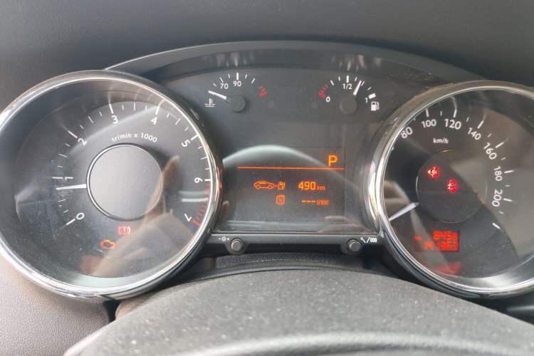 Used Peugeot 3008 2014 1.6THP Roland Garros Edition Instrument Cluster