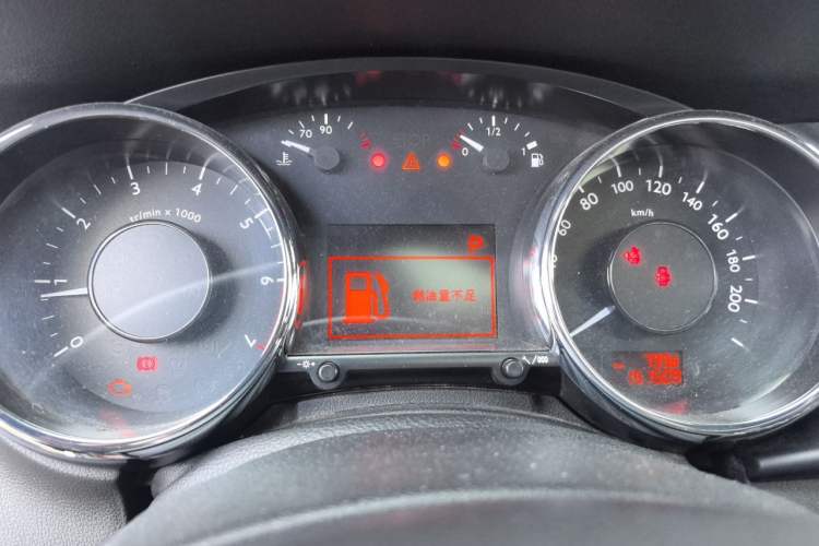 Used Peugeot 3008 2014 1.6THP Roland Garros Edition Instrument Cluster