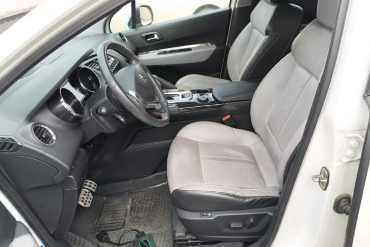 Used Peugeot 3008 2014 1.6THP Roland Garros Edition Left Front Seat