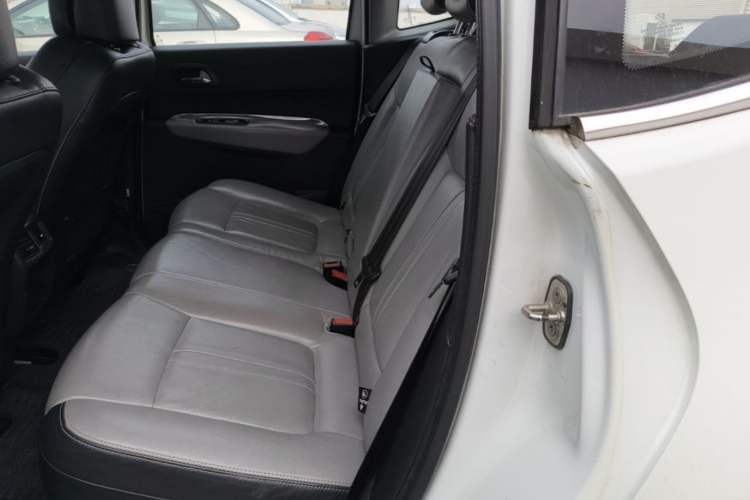 Used Peugeot 3008 2014 1.6THP Roland Garros Edition Left Rear Seat