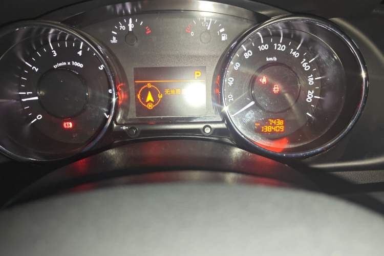 Used Peugeot 3008 2014 1.6THP Roland Garros Edition Odometer Close Up