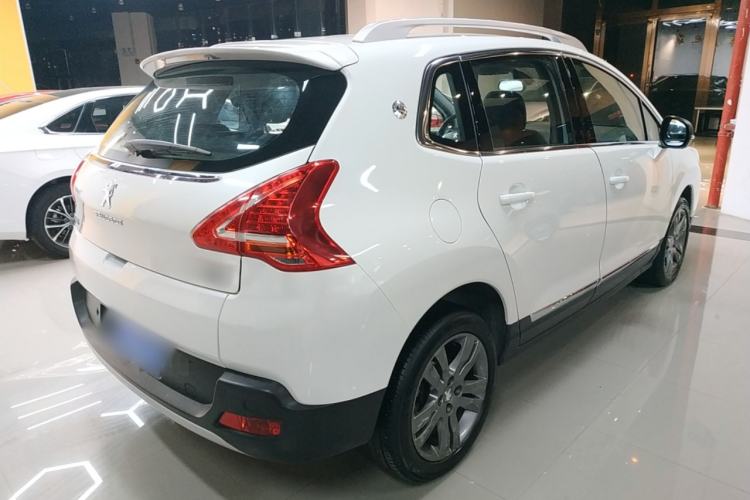 Used Peugeot 3008 2014 1.6THP Roland Garros Edition Rear Right 45 Deg