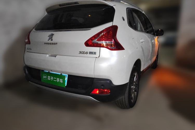 Used Peugeot 3008 2014 1.6THP Roland Garros Edition Rear Right 45 Deg