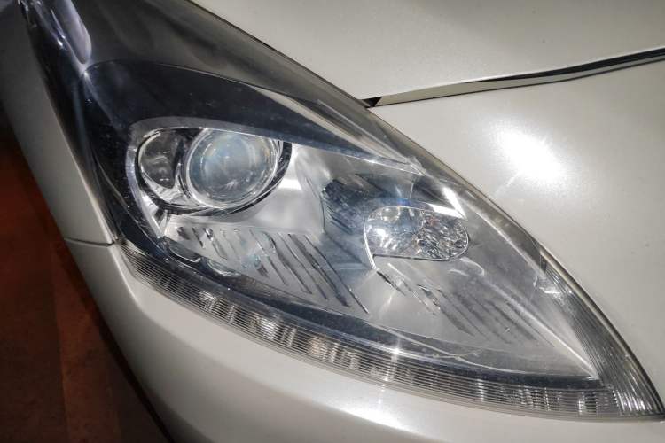 Used Peugeot 3008 2014 1.6THP Roland Garros Edition Right Front Headlight