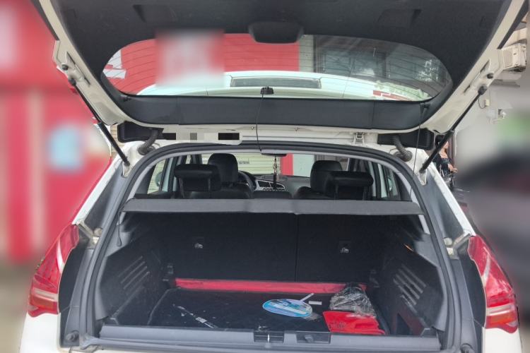 Used Peugeot 3008 2014 1.6THP Roland Garros Edition Trunk