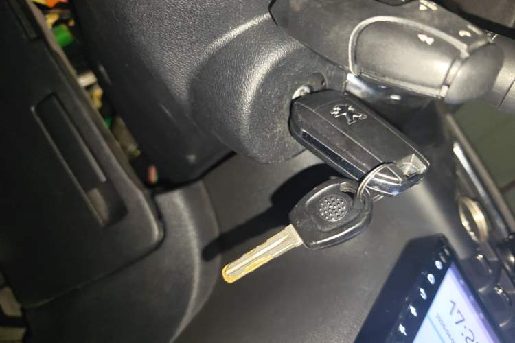 Used Peugeot 3008 2014 1.6THP Roland Garros Edition Vehicle Key