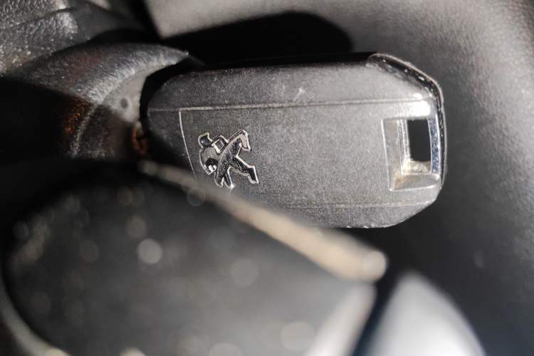 Used Peugeot 3008 2014 1.6THP Roland Garros Edition Vehicle Key