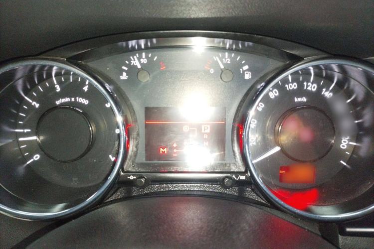 Used Peugeot 3008 2015 2.0L Automatic Classic Edition Instrument Cluster